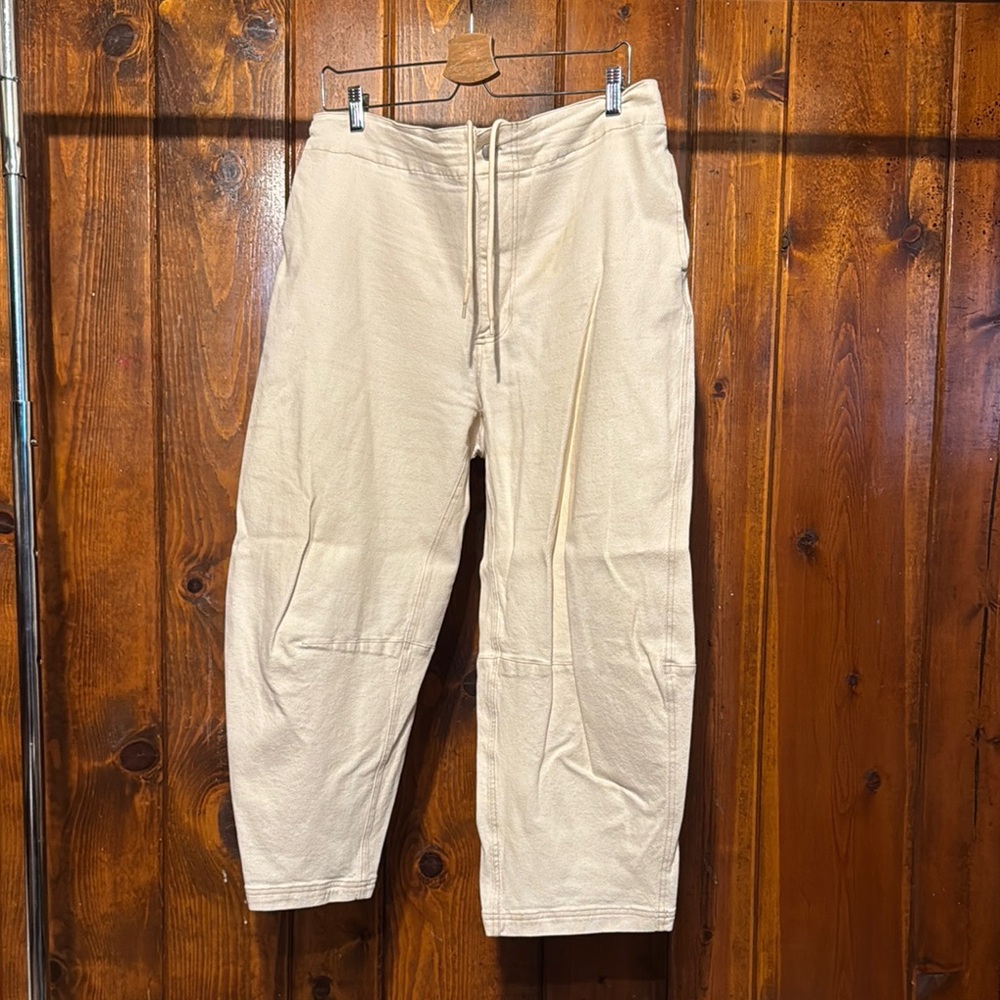 BDG Cream Relaxed Barrel Fit